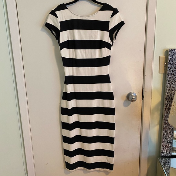 Zara black/white short sleeve dress, size M - Picture 2 of 5